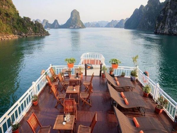 Halong Bay Cruise Vietnam 2024